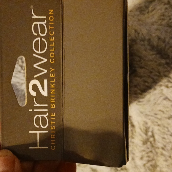 16" Hair Extension In Platinum Blonde~by Christie Brinkley Collecton. NIB - Picture 3 of 16